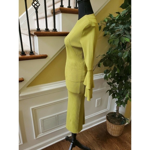 Eva Mendes 2 Piece Top (XS) & Skirt (SMALL) - Picture 5 of 12